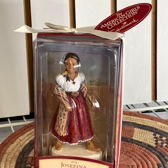 Hallmark American Doll 1824 Josefina Hand crafted - Picture 8 of 8